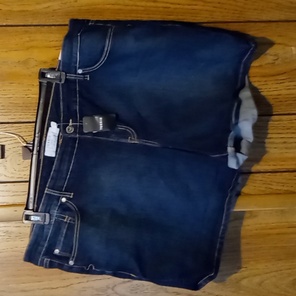 Torrid denim jean shorts size 24 NWT.